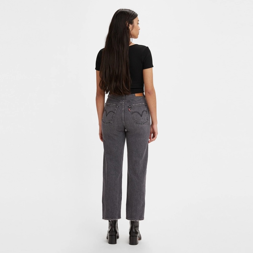 Levi’s Ribcage Straight Ankle Womens Jeans in Black
